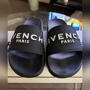 Givenchy woman slide sandals